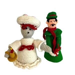Vintage Handcrafted Holiday Decoration Caroler Mouse Hand Knit Figures